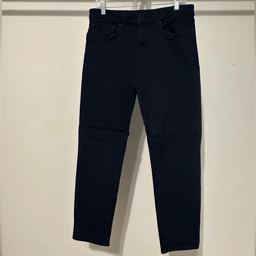Mens Banana Republic  Dark Navy Traveler Jeans Brand New Condition